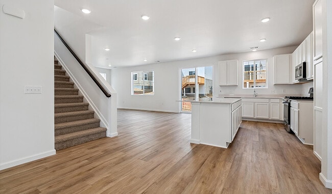 469 S Salida St, Aurora, CO 80017 - photo 6