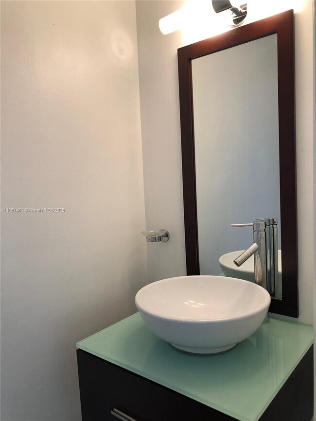 16145 Emerald Cove Rd, Weston, FL 33331 - photo 7