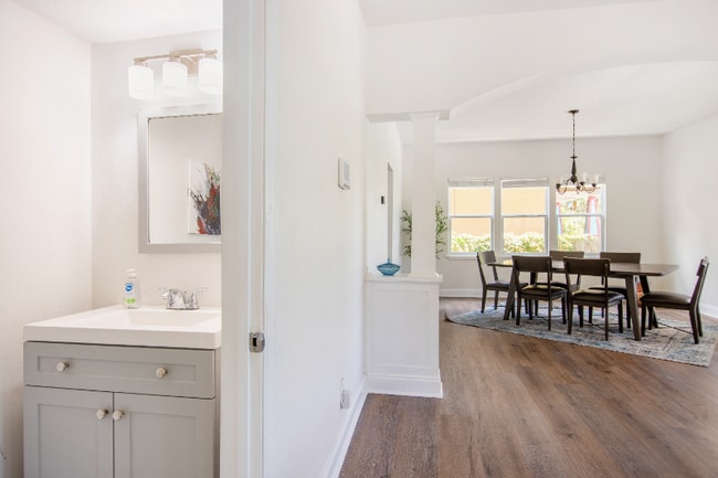 1023 E Broad St, Tampa, FL 33604 - photo 7