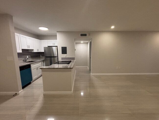 9105 SW 137th Terrace unit D, Miami, FL 33176 - photo 2