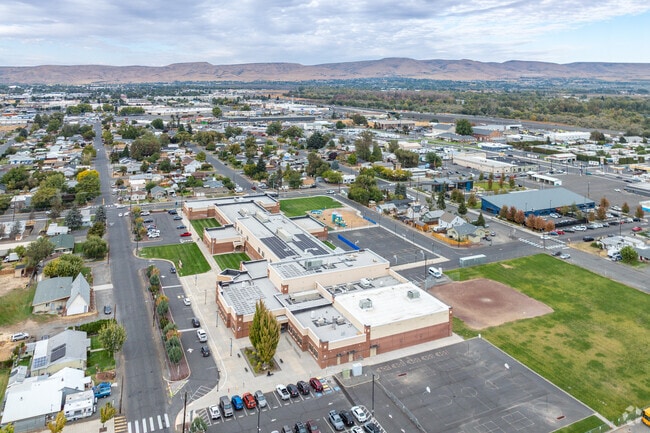 Union Gap School encourages creativity.