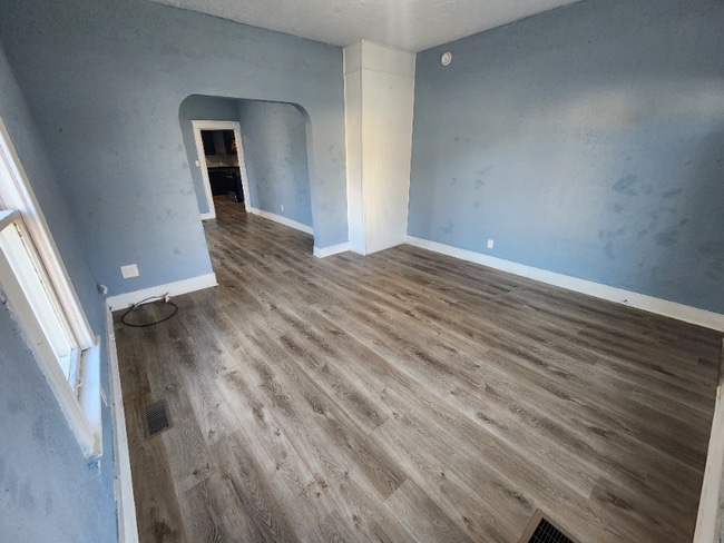 214 E Belmont St, Kalamazoo, MI 49001 - photo 6