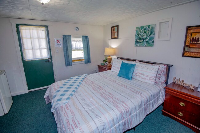 1307 E 2nd St unit 4, Coudersport, PA 16915 - photo 2