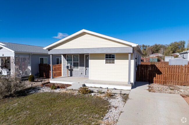 Smaller craftsman homes are also available in Fountain.