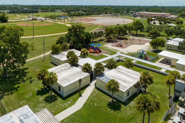 Fort Pierce Lawnwood scholastic buildings for Pre-K and elementary.