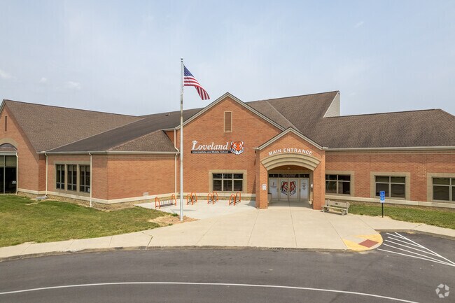 Students in South Heights can attend Loveland Middle School in Loveland, OH.
