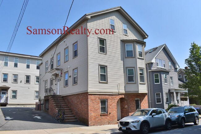 16 Trenton St unit G, Providence, RI 02906 - photo 2