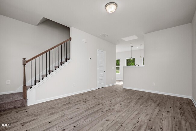 213 Courtside Dr, Dunn, NC 28334 - photo 3