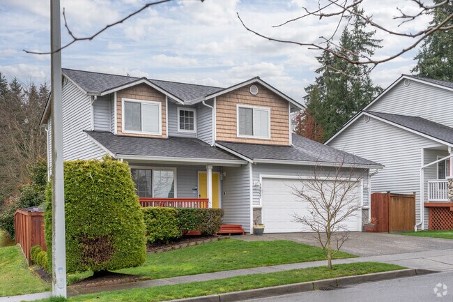 This multi-story home in Cedar Heights is the perfect blend of comfort and charm.