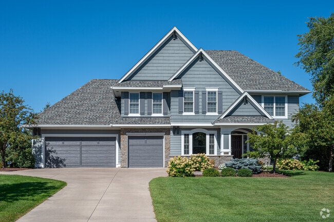 Modern homes like this showcase the level of care homeowners have for West Lakeland.