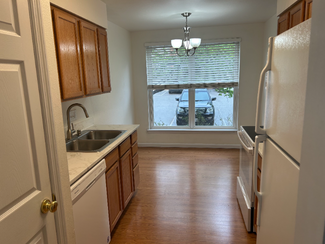 1924 Green Glen Dr Unit 202, Kirkwood, MO 63122