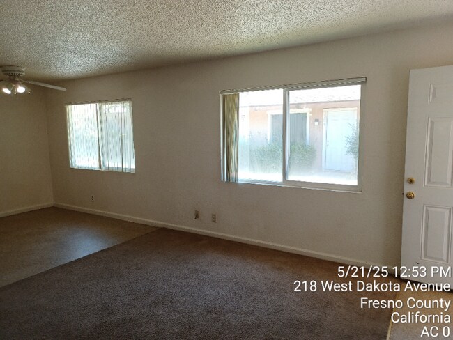 212 W Dakota Ave unit 212-D, Fresno, CA 93705 - photo 5