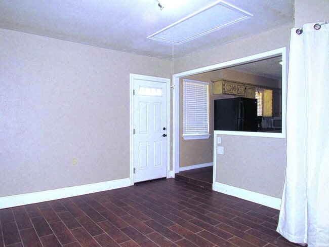 701 NW 2nd St, Moore, OK 73160 - photo 7