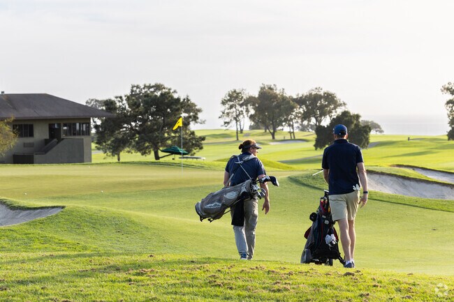 The Torrey Pines Golf Course is an iconic landmark along the cliffs near Beach Barber Tract.