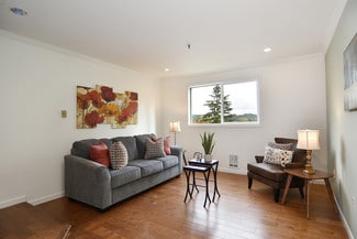 19921 19th Ave NE, Shoreline, WA 98155