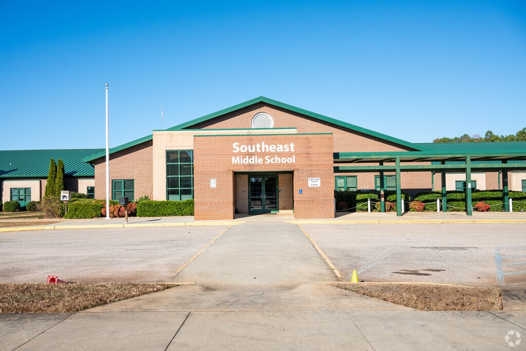 Southeast Middle School provides education in the neighborhood of 
Outlying Rowan County.