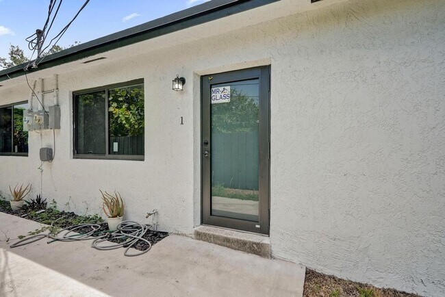 1810 NW 9th St unit 1, Fort Lauderdale, FL 33311 - photo 3