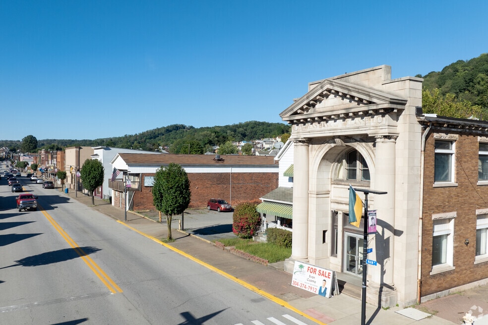 Follansbee_1029185_ST_1032025