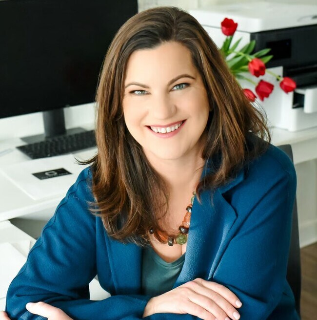Lindsay Clark