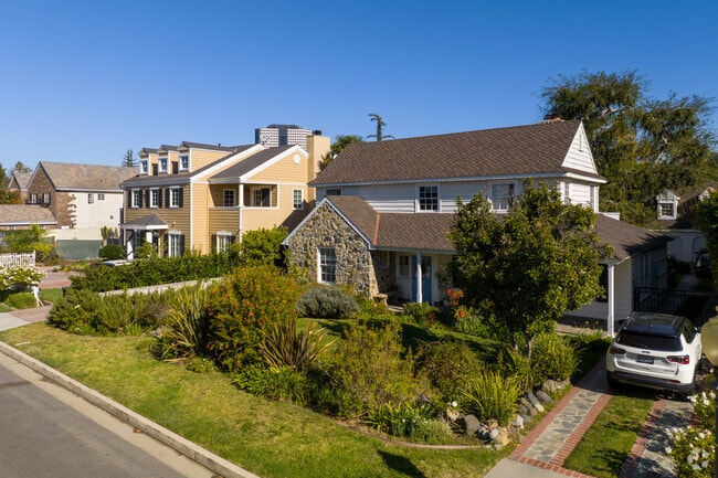 There is a wide variety of architecture throughout The Media District.