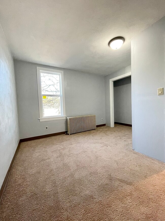 33 Linden Ave unit 2nd Fl, Red Lion, PA 17356 - photo 7
