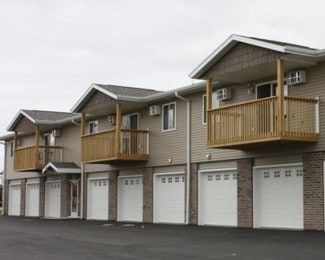 725 E Reinel St, Jefferson, WI 53549