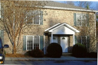 959 13th St SE, Hickory, NC 28602
