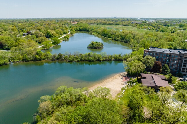 Spring Creek Reservoir is a 90-acre nature preserve in Medinah where residents can enjoy nature.