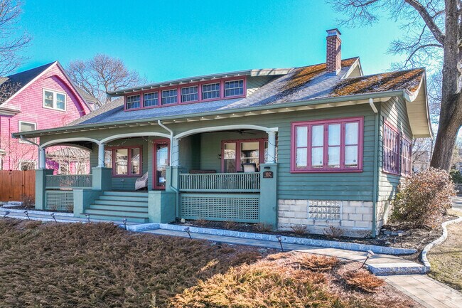 Bungelow homes in Melrose Highlands are the perfect blend of comfort and charm.