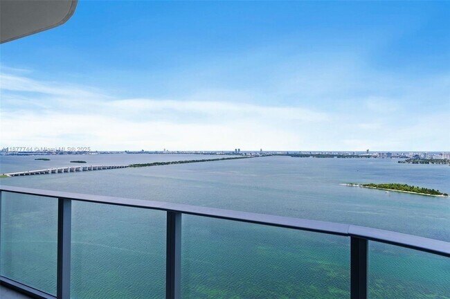 Aria Reserve - Aria Reserve Miami unit 3403, Miami, FL 33137 - photo 2