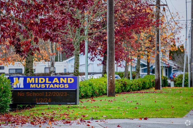 Midland Elementary School signage.