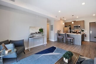 2151 E Big Beaver Rd, Troy, MI 48083