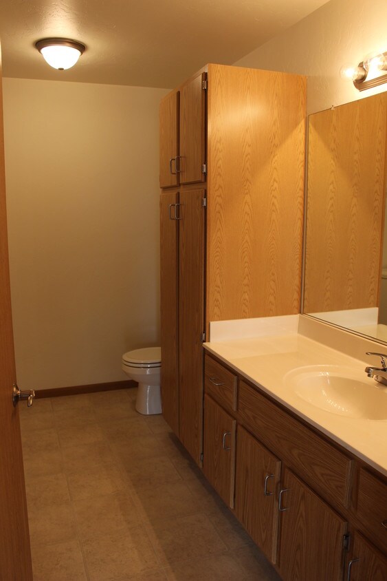 Wyldewood Village 101 Wyldewood Dr, Oshkosh, WI