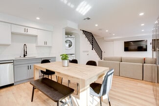 1224 W 37th Place, Los Angeles, CA 90007
