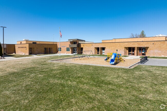 Highland Elementary School in Highland offers plenty of outdoor recreational space.