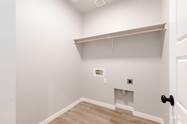 239 Caribou Ct, Horseshoe Bend, ID 83629 - photo 5