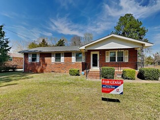 27 Neal St, Sumter, SC 29150
