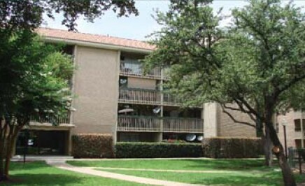 Riverfalls at Bellmar, Dallas, TX 75230 - photo 3