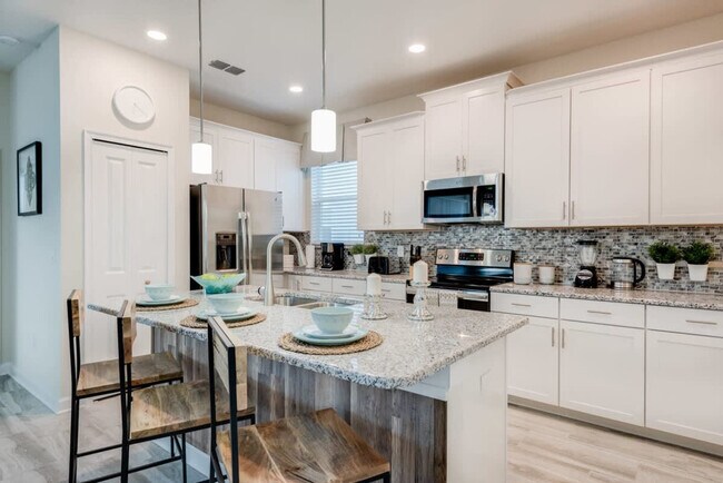 4801 Kings Castle Cir unit ID1280780P, Kissimmee, FL 34746 - photo 7