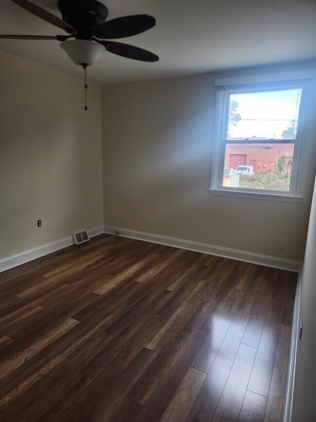 1855 Beyer Ave unit 2 FL, Philadelphia, PA 19115 - photo 3