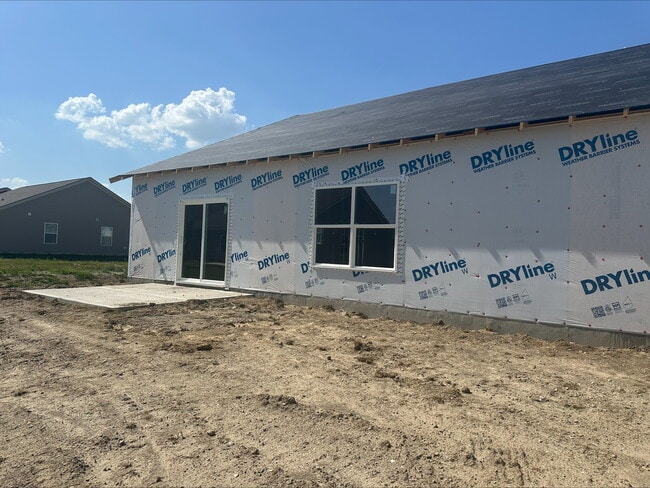 278 Evening Bay Ct, Pendleton, IN 46064 - photo 2