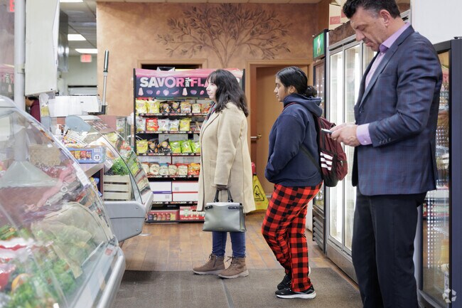 People line up for bagels at David's Bagels in Washington Township, New Jersey.
