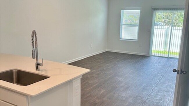 1621 Bridger Trace, Middleburg, FL 32068 - photo 4