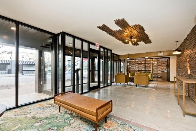 5510 N Sheridan Rd unit 213, Chicago, IL 60640 - photo 4