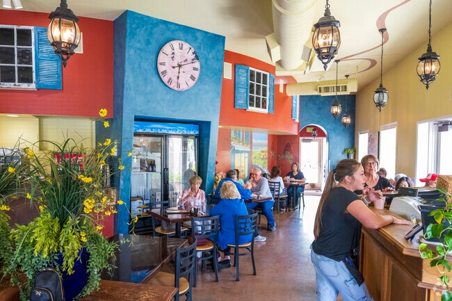 Hannah and Nate’s serves brunch just minutes from Tuscany.