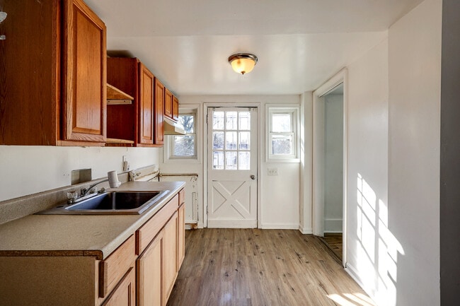 6120 Otis St, Hyattsville, MD 20785 - photo 6