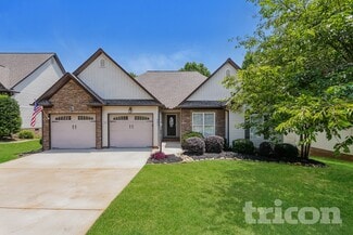 623 Secretariat Dr, Boiling Springs, SC 29316