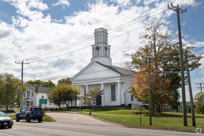 Colchester Federated Church anchors the town green and hosts community events.