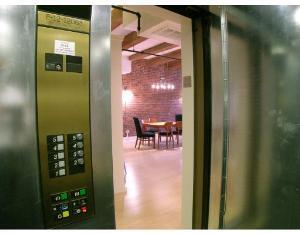 254 Friend St unit 1, Boston, MA 02114 - photo 2