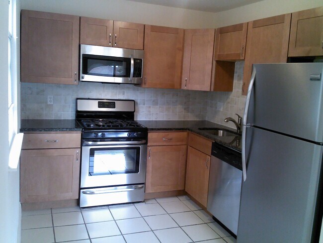 7827 Bradford St unit 7827-A, Philadelphia, PA 19152 - photo 2